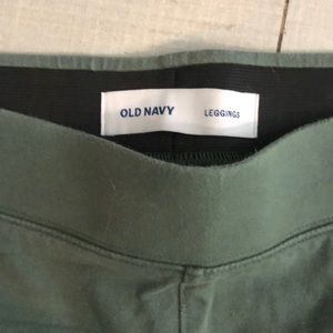Old Navy Green Women’s Leggings- Never Worn!